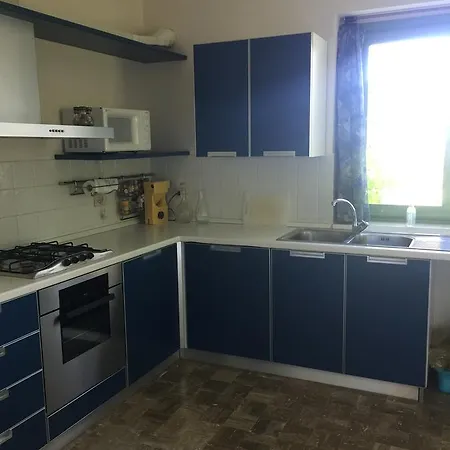 House With Private Swimminig Pool. * Molino di Carassai
